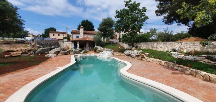 Image No.2-2 Bed Property for sale