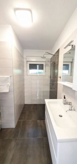 Image No.13-3 Bed Property for sale