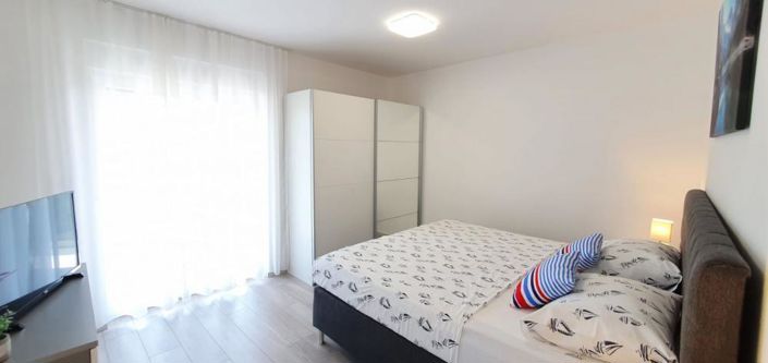 Image No.21-3 Bed Property for sale