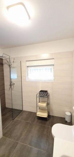 Image No.23-3 Bed Property for sale