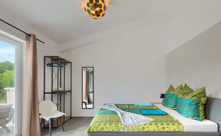 Image No.13-3 Bed Property for sale