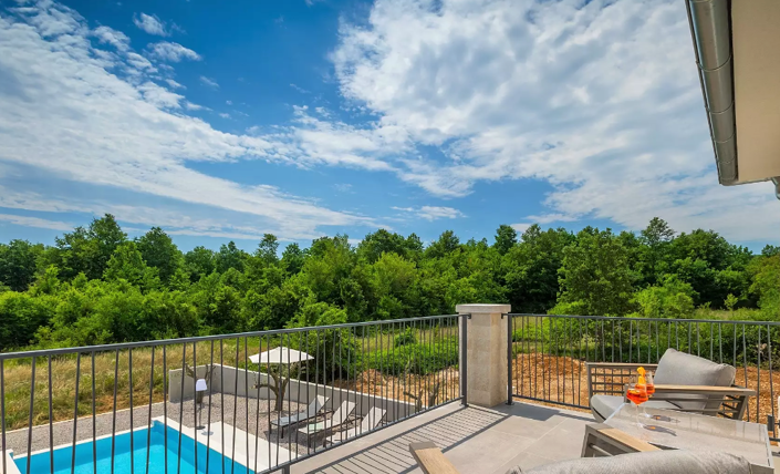 Image No.22-3 Bed Property for sale