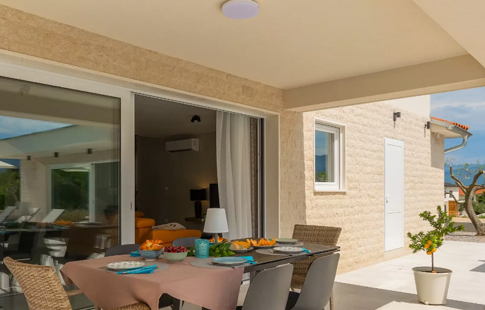 Image No.23-3 Bed Property for sale