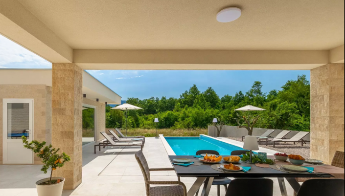 Image No.24-3 Bed Property for sale