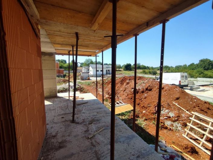 Image No.6-4 Bed Property for sale