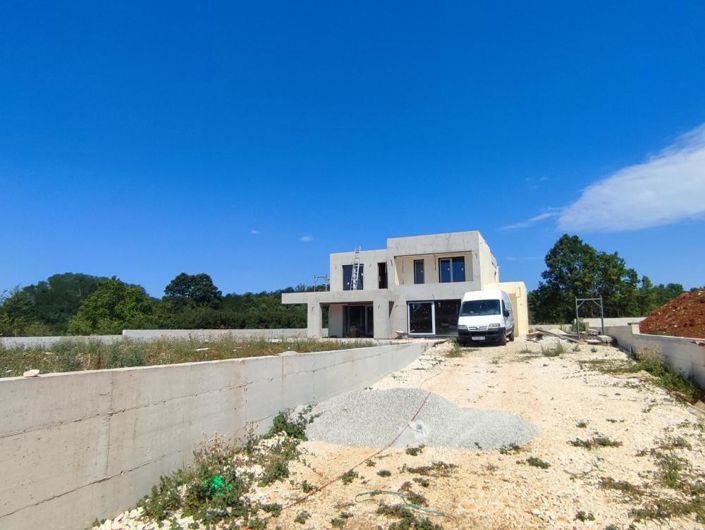 Image No.1-Propriété de 4 chambres à vendre à Labin