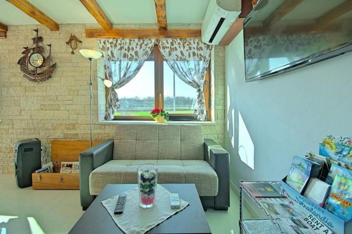 Image No.14-4 Bed Property for sale