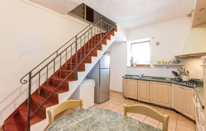 Image No.16-5 Bed Property for sale