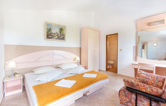 Image No.23-Propriété de 5 chambres à vendre à Porec