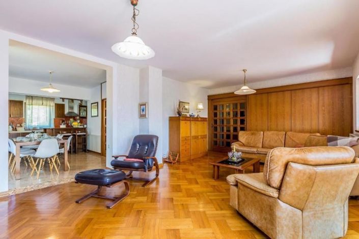 Image No.24-Propriété de 9 chambres à vendre à Croatie