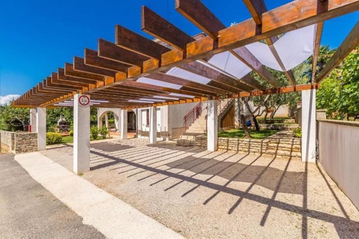 Image No.6-Propriété de 9 chambres à vendre à Croatie