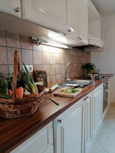 Image No.16-7 Bed Property for sale