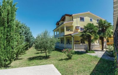 1 - Porec, Property