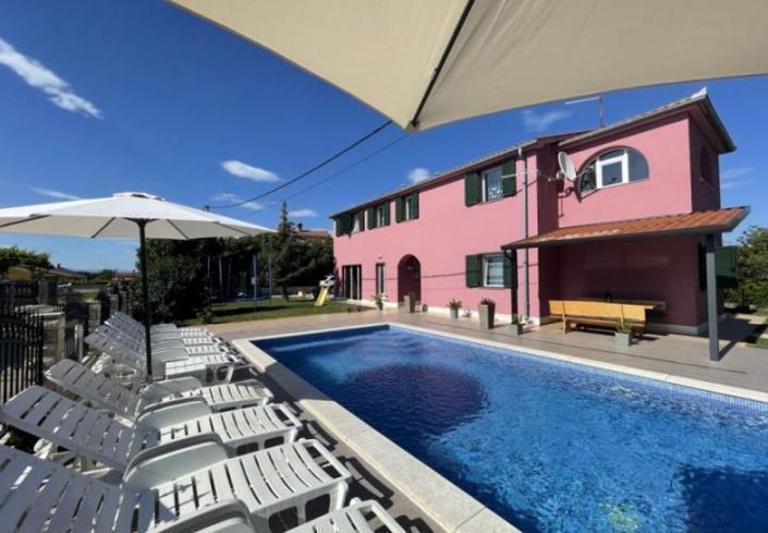 Image No.1-5 Bed Property for sale