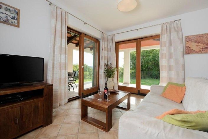 Image No.7-4 Bed Property for sale