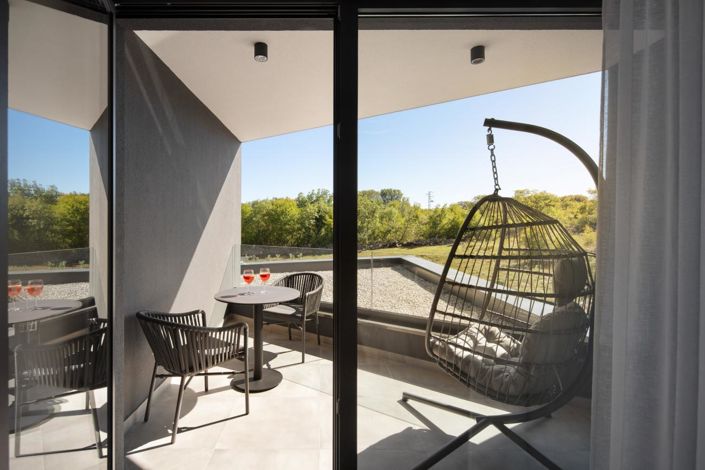 Image No.25-4 Bed Property for sale