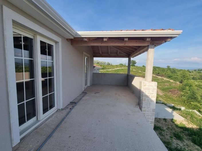 Image No.10-4 Bed Property for sale