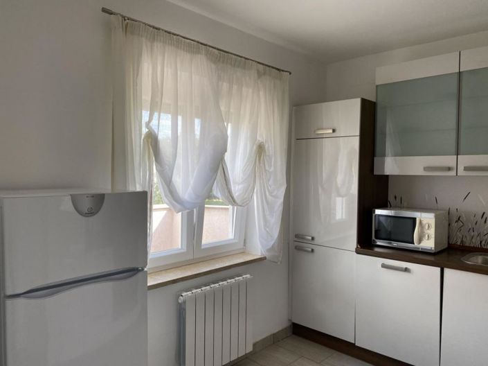 Image No.17-10 Bed Property for sale