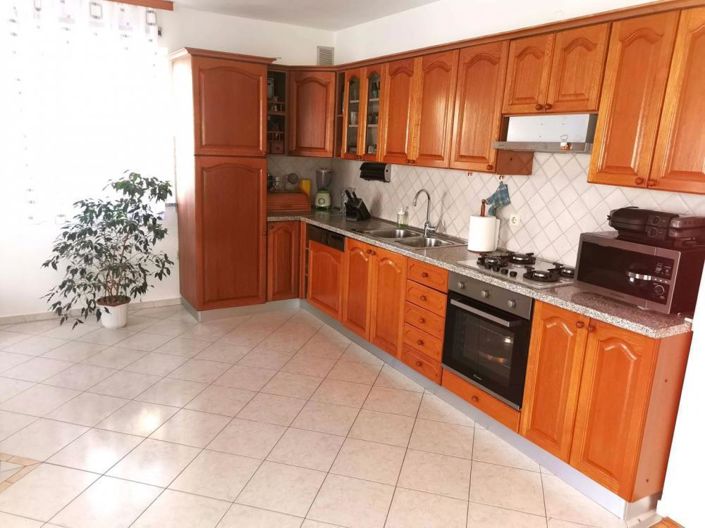 Image No.3-7 Bed Property for sale