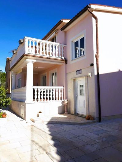 Image No.6-Propriété de 7 chambres à vendre à Fažana