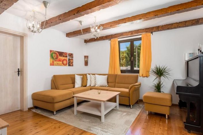 Image No.16-3 Bed Property for sale