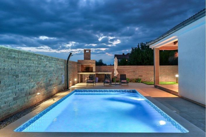 Image No.2-3 Bed Property for sale