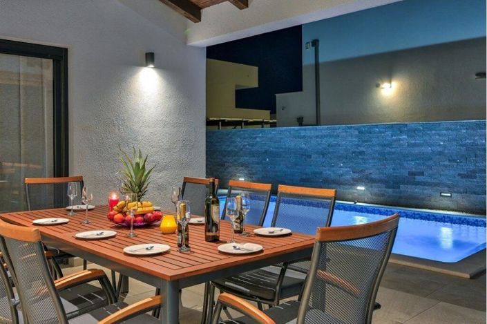 Image No.24-3 Bed Property for sale