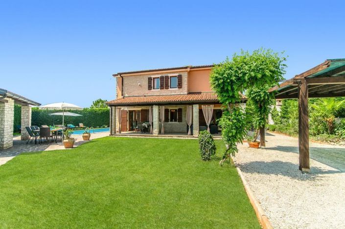 Image No.1-Propriété de 4 chambres à vendre à Svetvincenat