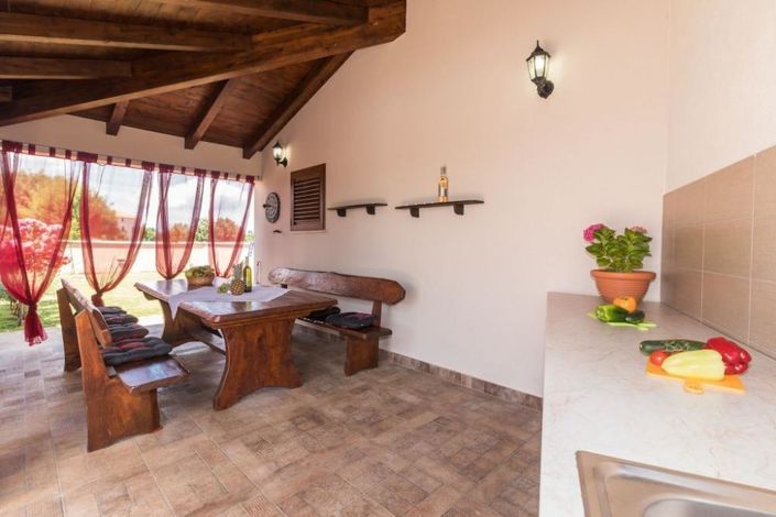 Image No.7-Propriété de 5 chambres à vendre à Svetvincenat