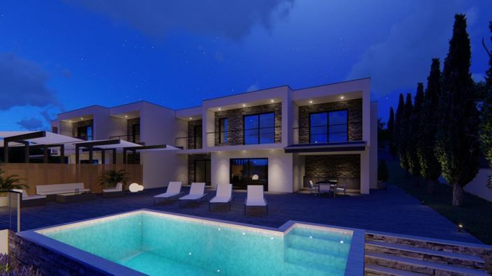 Image No.10-3 Bed Property for sale