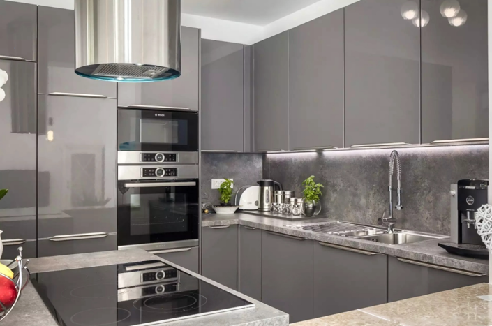 Image No.14-3 Bed Property for sale