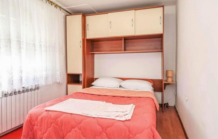 Image No.16-3 Bed Property for sale