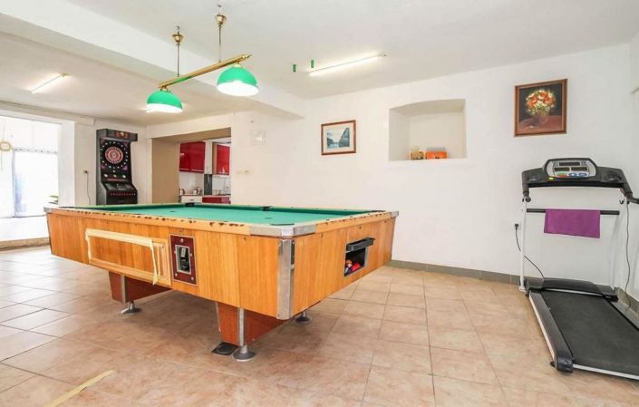 Image No.19-3 Bed Property for sale