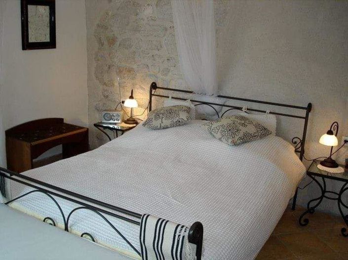 Image No.9-9 Bed Property for sale