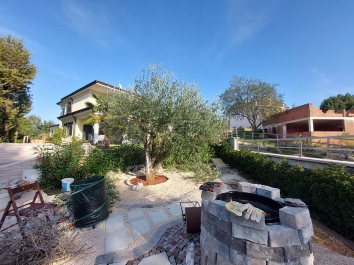 Image No.22-4 Bed Property for sale