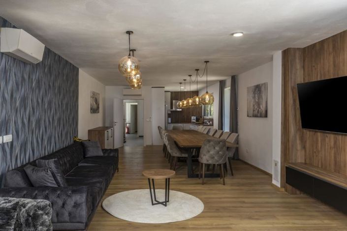 Image No.6-Propriété de 6 chambres à vendre à Mošcenicka Draga