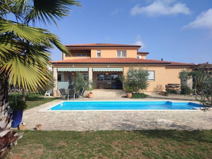 Image No.4-3 Bed Property for sale