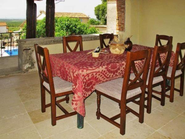 Image No.10-Propriété de 13 chambres à vendre à Višnjan