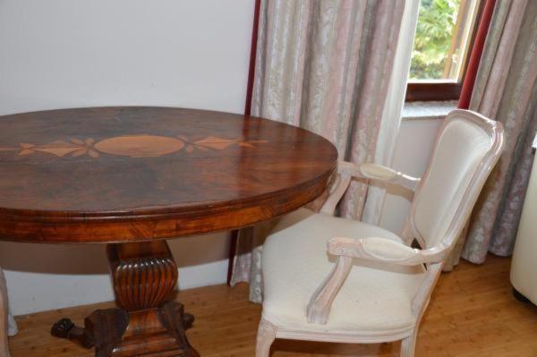 Image No.9-Propriété de 13 chambres à vendre à Višnjan