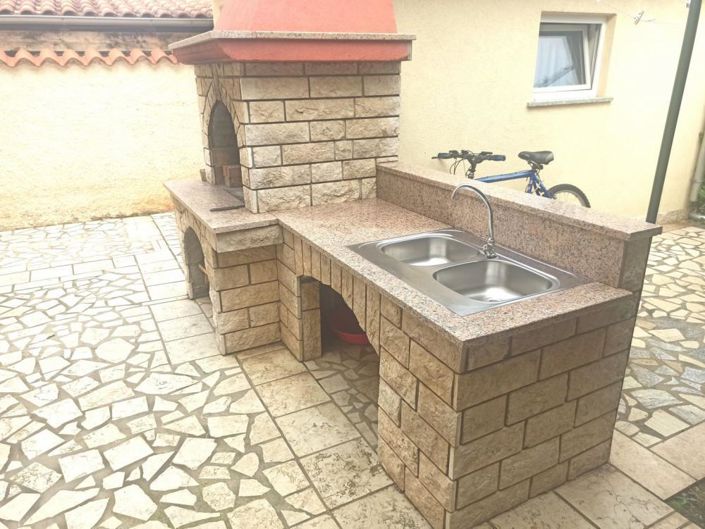 Image No.6-5 Bed Property for sale