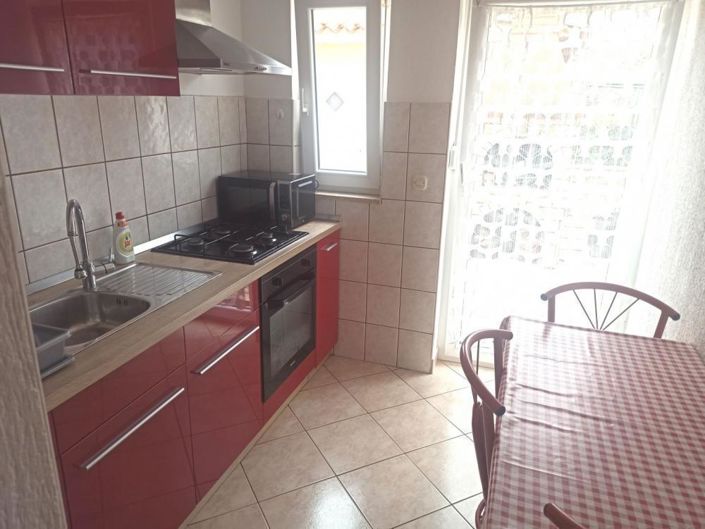 Image No.8-5 Bed Property for sale