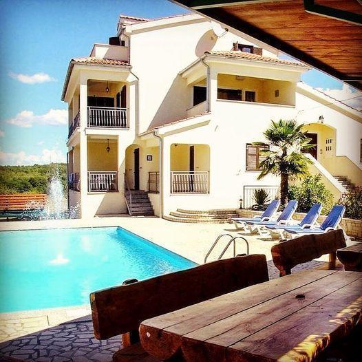 Image No.2-Propriété à vendre à Porec