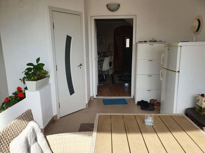 Image No.25-9 Bed Property for sale