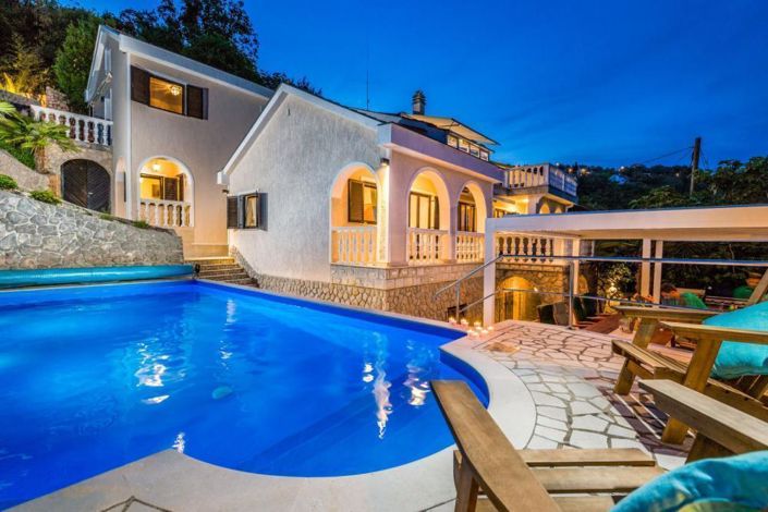 Image No.11-Propriété de 8 chambres à vendre à Matulji