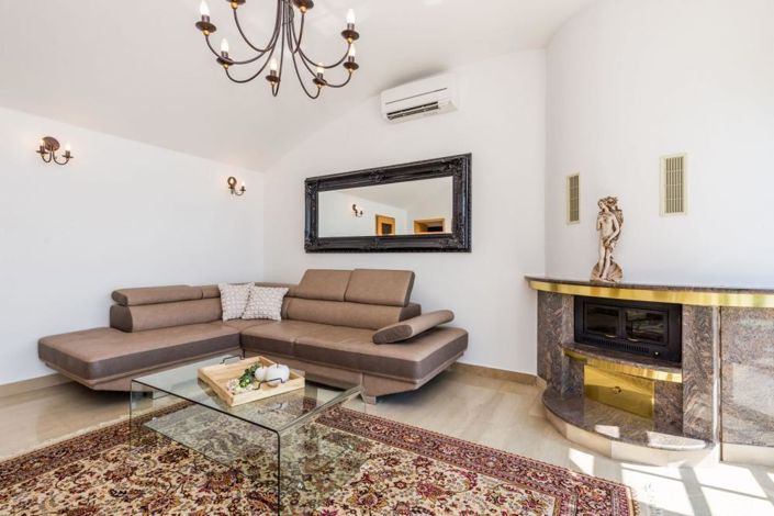 Image No.14-Propriété de 8 chambres à vendre à Matulji