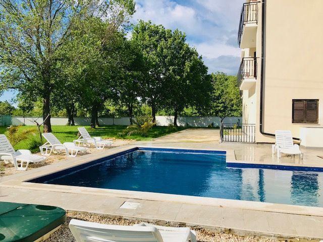 Image No.9-11 Bed Property for sale