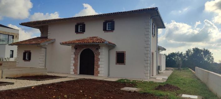 Image No.3-4 Bed Property for sale