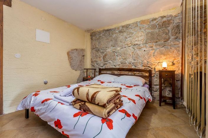 Image No.5-3 Bed Property for sale