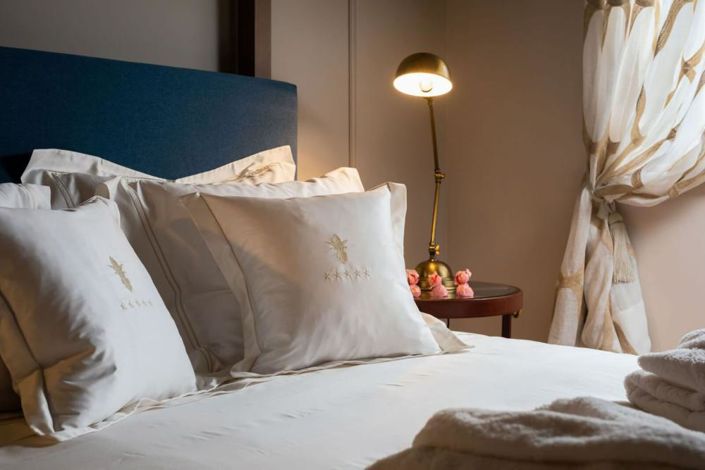 Image No.16-4 Bed Property for sale