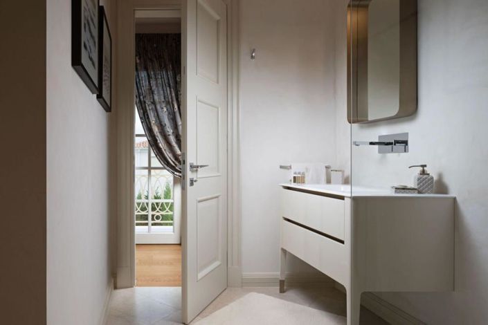 Image No.20-4 Bed Property for sale